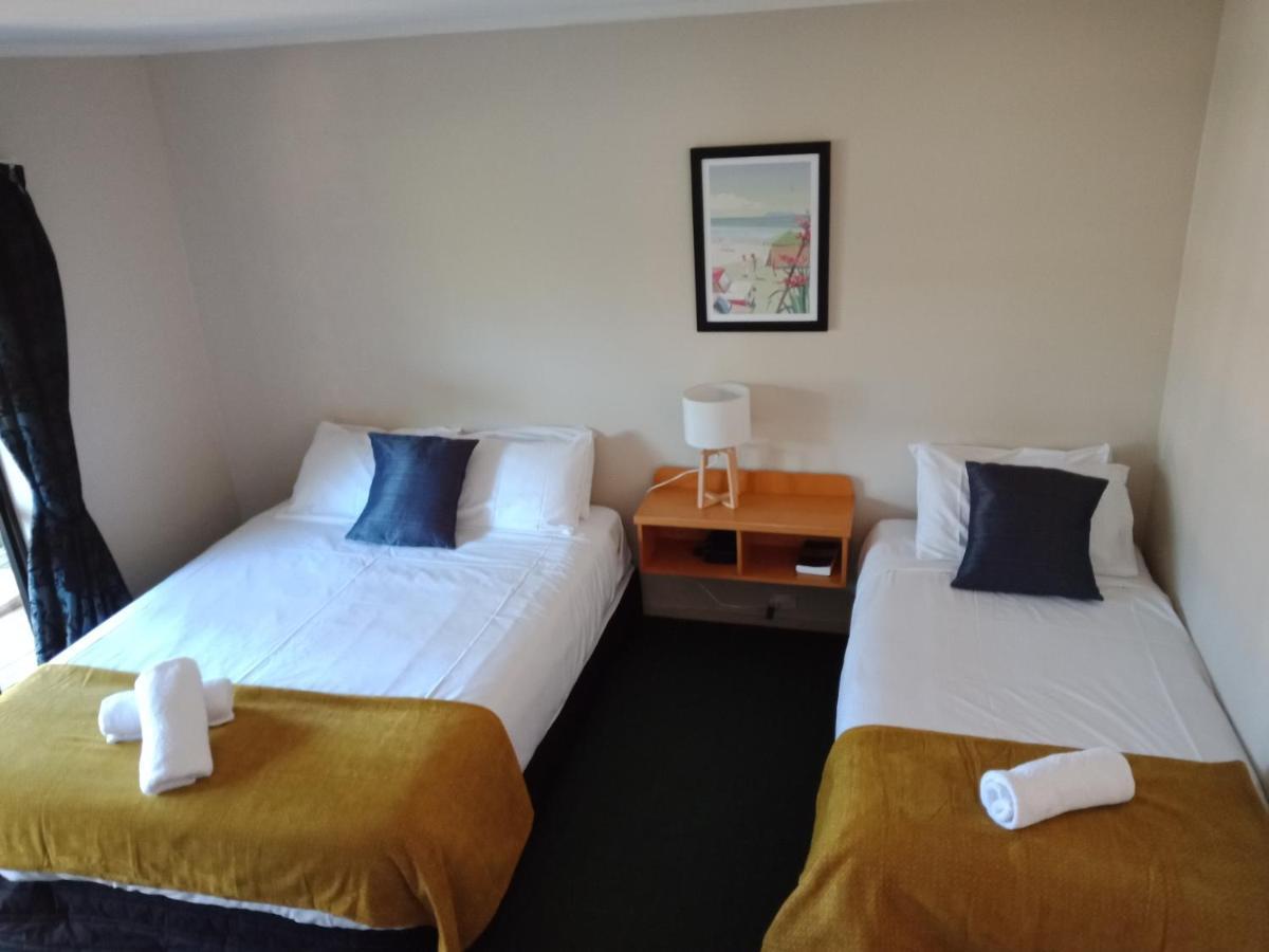 Motuoapa Bay Chalets トゥランギ エクステリア 写真